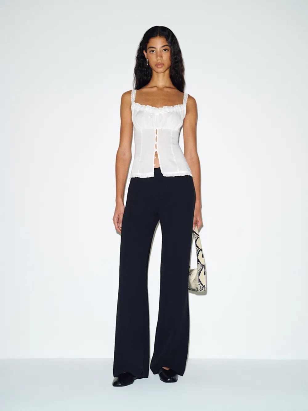 Reformation Vida Low Rise Pant Size 8 NWT
